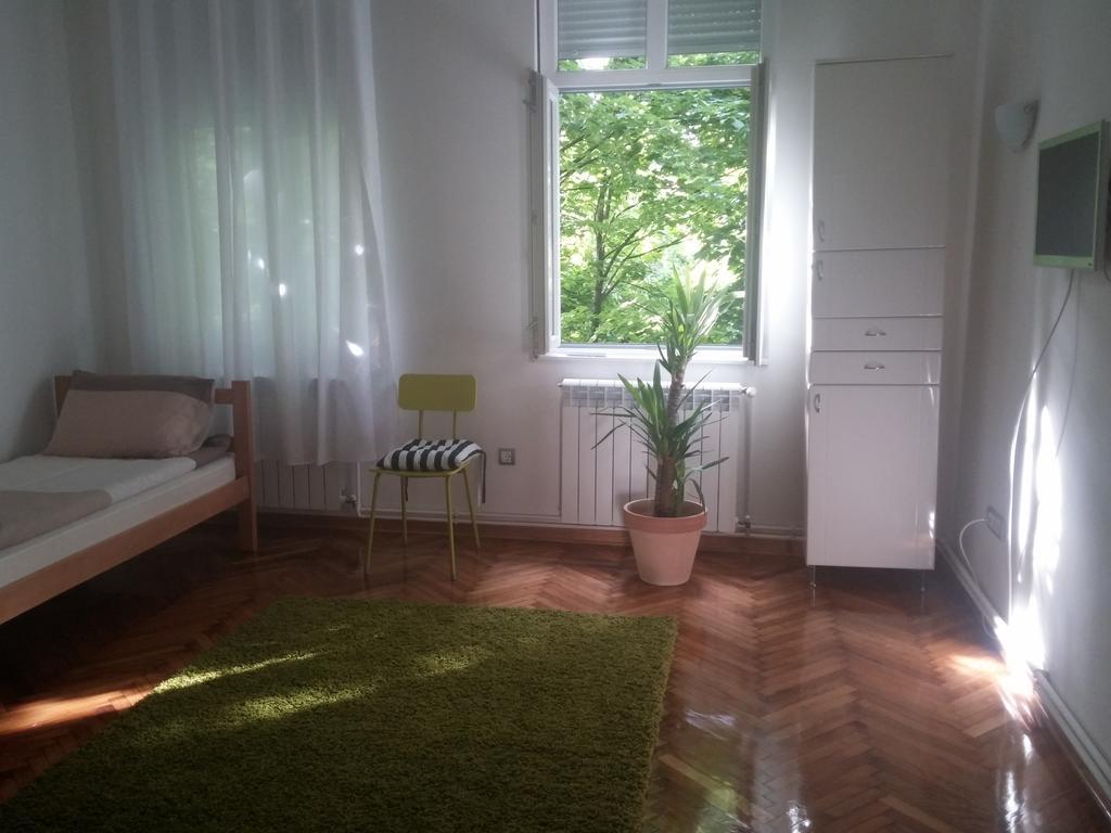 Cricket 2 Hostel Bělehrad Pokoj fotografie